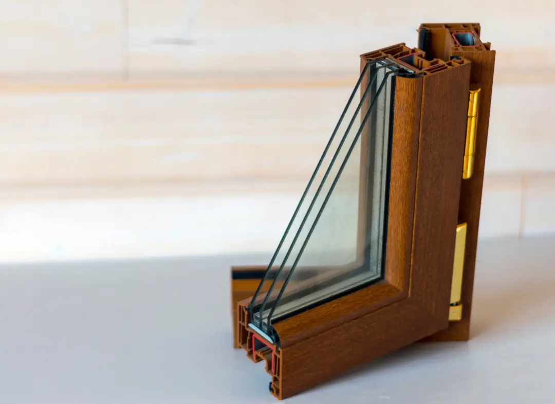 Installation de fenêtre en bois sur mesure Saint-Denis-en-Val